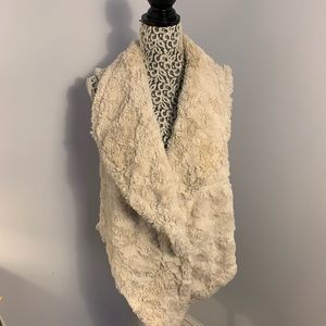 Dylan Faux Fur White Vest